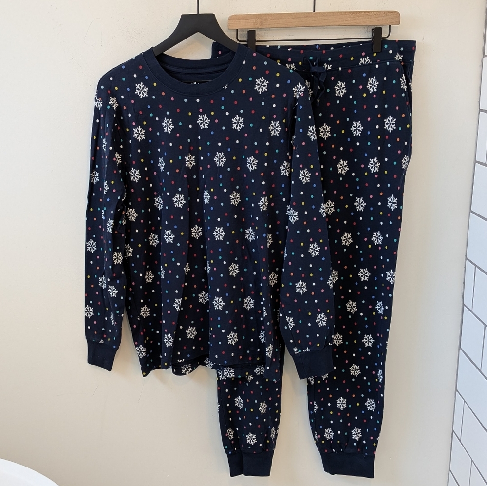 Primary Women's Matching Snowflake Polka Dot Pajama Set Long Sleeve Large